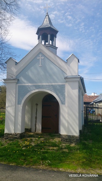 foto z mobilu slouží jako podklad pro grafické zpracování